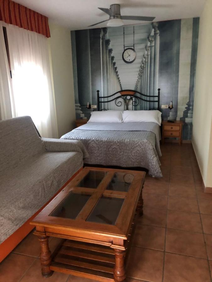 Hotel Hospederia Zacatin Алкала ла Реал Екстериор снимка