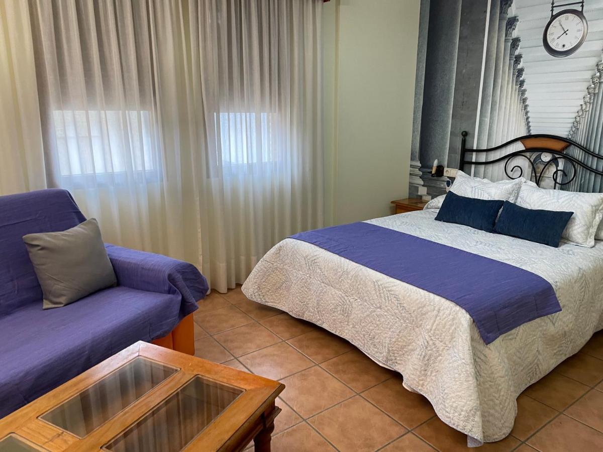 Hotel Hospederia Zacatin Алкала ла Реал Екстериор снимка